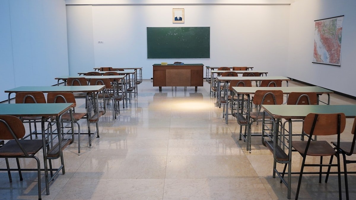 Smart classroom with interactive flat panel in Aurangabad school